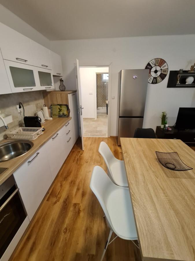 Ferienwohnung Delfin Vidalici Apartman Kustići Exterior foto